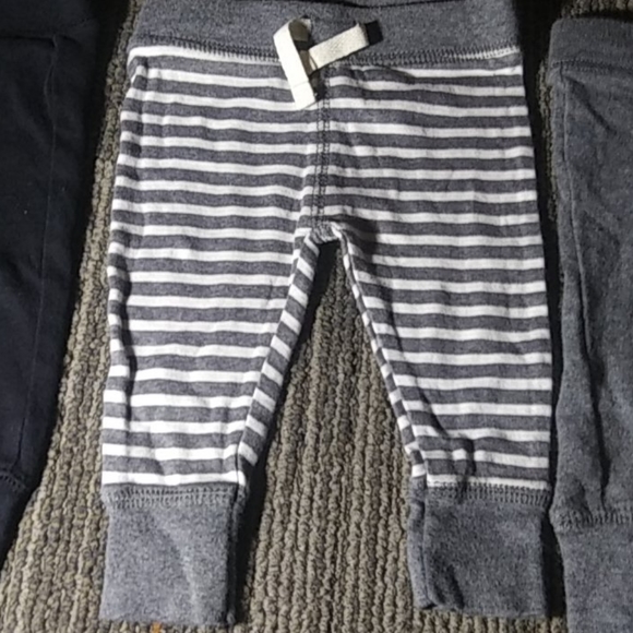 0-3 boy pants - Picture 3 of 4